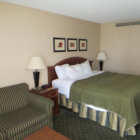 Howard Johnson Grand Forks Exterior foto
