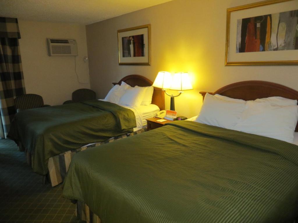Howard Johnson Grand Forks Quarto foto